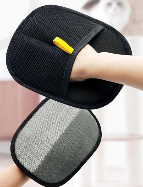 Effortless Pet Hair Removal Gloves – Clean Fur in Seconds